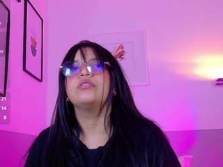 innocenthazel webcam model