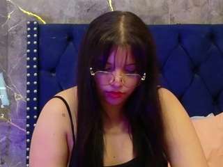innocenthazel live webcam show