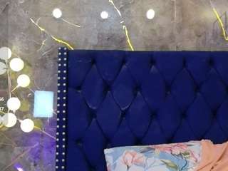 innocenthazel live webcam show