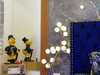 innocenthazel live webcam show