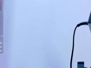 innocenthazel's Live Sex Cam Show