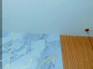 innocenthazel's Live Sex Cam Show