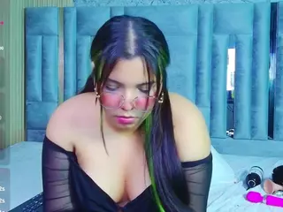 innocenthazel's Live Sex Cam Show