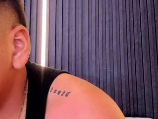 max-turner1 webcam model