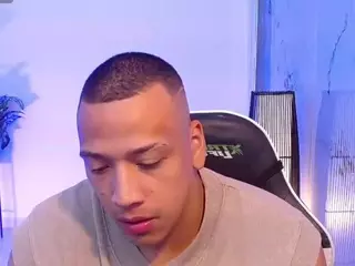 Max-Turner1's Live Sex Cam Show