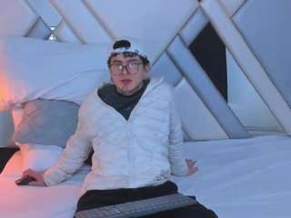 nina-passionf webcam model