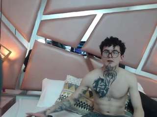 nina-passionf Live Webcam on CamSoda