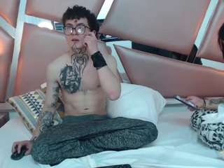 nina-passionf's CamSoda show and profile