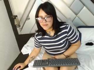 nina-passionf Sex Cam Show
