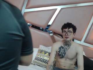 nina-passionf live webcam show