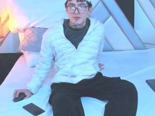 Nina-Passionf live webcam show