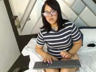 Nina-Passionf live webcam show