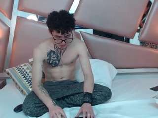 nina-passionf Live Webcam on CamSoda