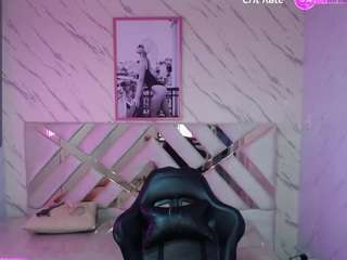 paula-b Live Webcam on CamSoda