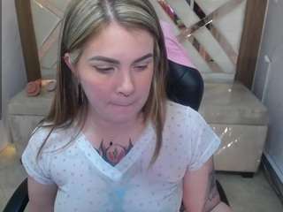 paula-b live cam profile