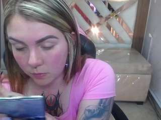 paula-b live cam profile