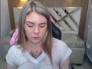 paula-b live cam profile