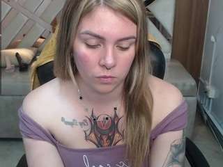 Acest model este live acum. paula-b