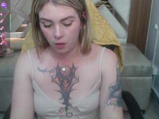 PAULASMALLTITS live cam
