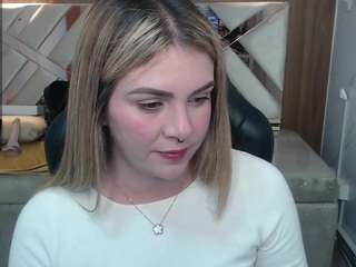 paula-b's live room
