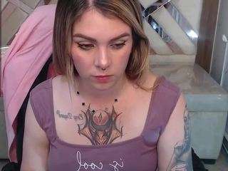 PAULASMALLTITS live webcam show