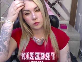 PAULASMALLTITS live webcam show
