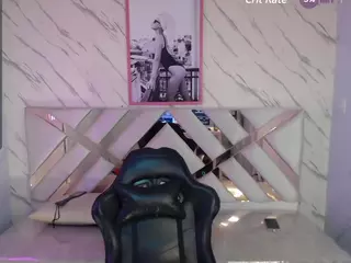 PAULASMALLTITS's Live Sex Cam Show