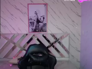 PAULASMALLTITS's Live Sex Cam Show