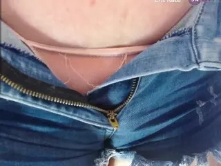 PAULASMALLTITS's Live Sex Cam Show