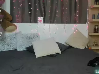 SashaSkyX's Live Sex Cam Show