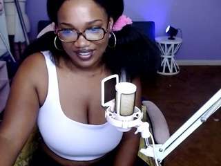 strawberrychub Live Webcam on CamSoda