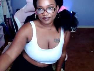 strawberrychub Live Webcam on CamSoda