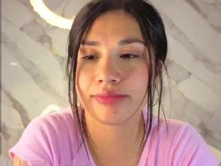 violetta-jhonsso... Live Webcam on CamSoda