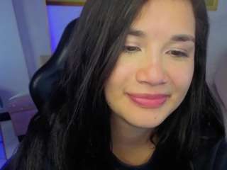 Ce modèle est en direct maintenant. violetta-jhonsson-v