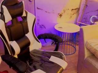 violetta-jhonsso... Live Webcam on CamSoda