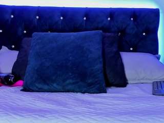 Yul Demon live cam preview