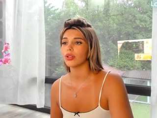 bella-posh Live Webcam on CamSoda