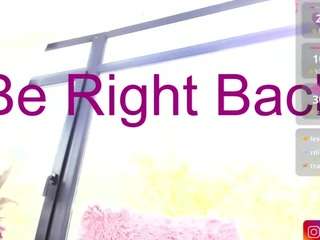 bella-posh webcam