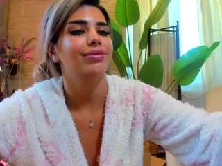 bella-posh's live room