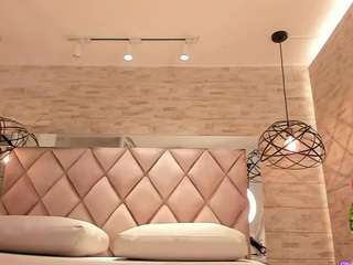 celene-midnight - Live Cam