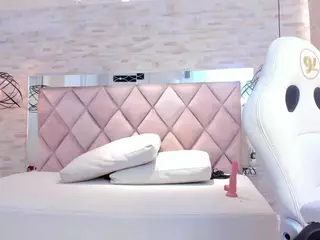 Celene-Midnight's Live Sex Cam Show