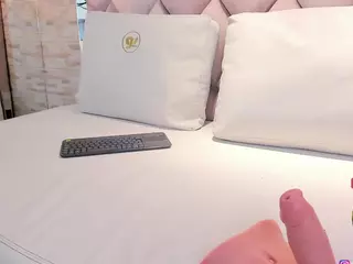 Celene-Midnight's Live Sex Cam Show