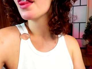 CurlyVixen