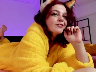 CurlyVixen