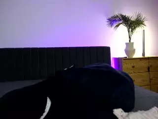 CurlyVixen's Live Sex Cam Show