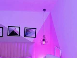 khali-reed's CamSoda show and profile