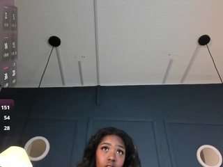 niicolee-brownn webcam