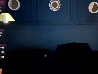 niicolee-brownn webcam