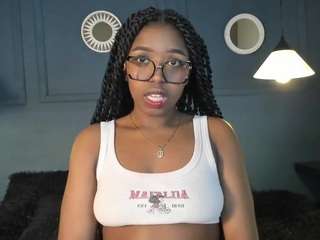 niicolee-brownn webcam