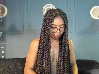 niicolee-brownn webcam